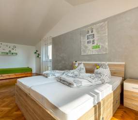 EventHouse / Two-bedroom apartment with balcony and BBQ area A3
