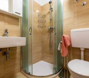 Rovinj City Studio/App with balcony, parking, kitchenette for couples A2
