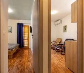 Rovinj City Studio/App with balcony, parking, kitchenette for couples A2