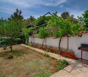 Apartments Betty / Comfort Studio for 2 persons near beach