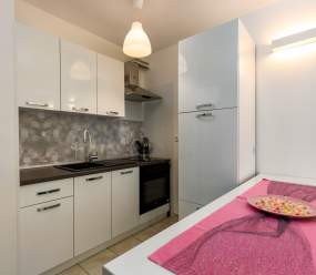 EventHouse / Two-bedroom apartment with balcony and BBQ area A1
