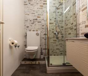 EventHouse / Two-bedroom apartment with balcony and BBQ area A1