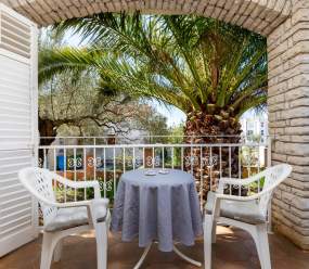 EventHouse / Two-bedroom apartment with balcony and BBQ area A1