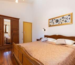 Rustic Villa Lara with pool
