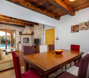 Rustic Villa Lara with pool