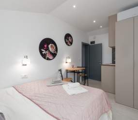 Rovinj old town stylish studio / A2 with sea view
