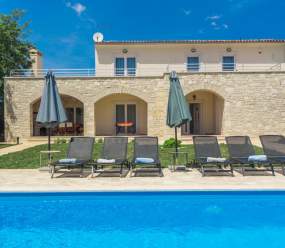 Villa Diletta con piscina e giardino