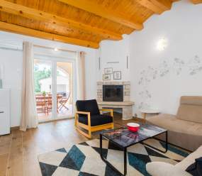 Villa Diletta con piscina e giardino