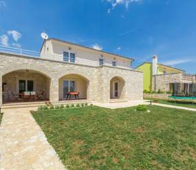 Villa Diletta con piscina e giardino