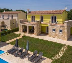 Villa Violetta con piscina e giardino