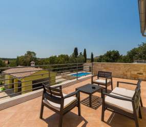 Villa Violetta con piscina e giardino