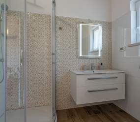 Villa Violetta con piscina e giardino