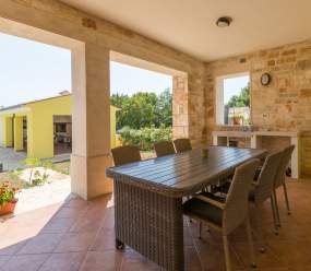 Villa Violetta con piscina e giardino