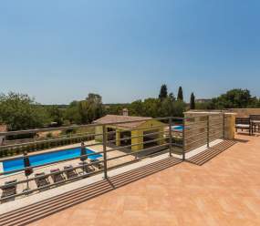 Villa Violetta con piscina e giardino