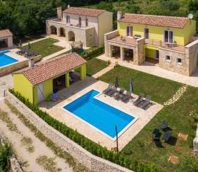 Villa Violetta con piscina e giardino