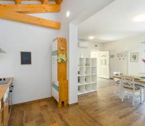 Villa Violetta con piscina e giardino