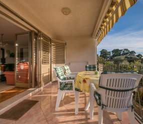 Apartments Fiorela / Comfort apartment with sea view