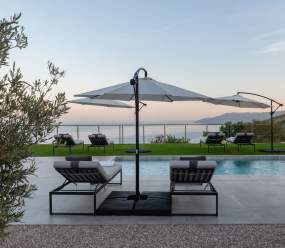 Villa Atrium s pogledom na more, privatnim bazenom, jacuzzijem, teretanom i saunom