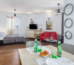 Rovinj Apartments / Studio Deluxe con terrazza
