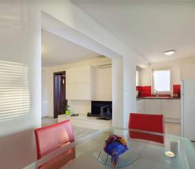 Family apartments Medulin / A5 One-bedroom apartment Love with shared pool and parking for 4 persons