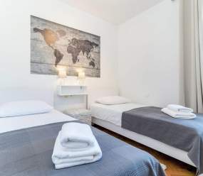 Holiday home with private pool and garden in central Istria / Tervis