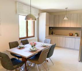 Holiday home with private pool and garden in central Istria / Tervis
