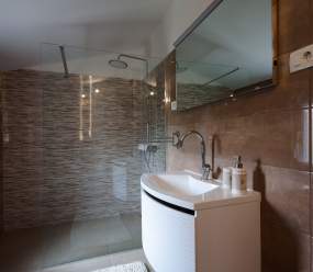 Five bedroom villa Emily with pool in Medulin