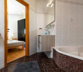 Apartments Kristina / Comfort Two-Bedroom apartment with terrace and parking