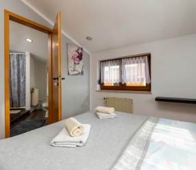 Apartments Kristina / Comfort Two-Bedroom apartment with terrace and parking