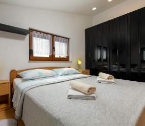 Apartments Kristina / Comfort Two-Bedroom apartment with terrace and parking