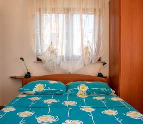 Apartments Kristina / Studio for 2 persons with terrace and private parking