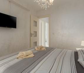 Exclusive 4 bedroom villa Alex in Porec with private pool, garden and parking