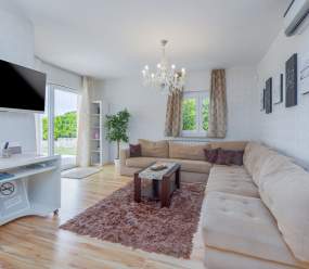 Exclusive 4 bedroom villa Alex in Porec with private pool, garden and parking
