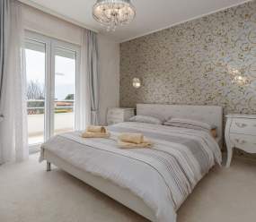Exclusive 4 bedroom villa Alex in Porec with private pool, garden and parking
