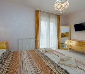 Exclusive 4 bedroom villa Alex in Porec with private pool, garden and parking