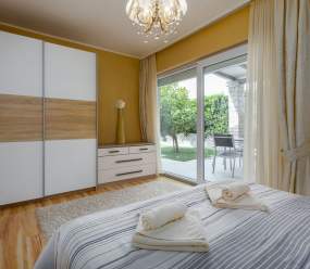 Exclusive 4 bedroom villa Alex in Porec with private pool, garden and parking