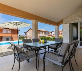 Villas resort in Pula / Luxury villa with private pool 13K