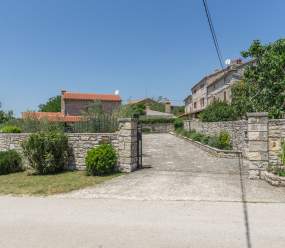2 bedroom Holiday Home Maria in the countryside near Rovinj