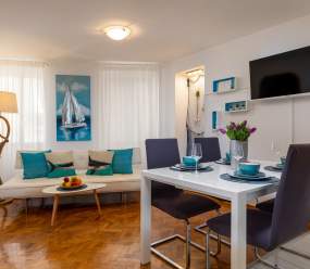 Sorgenfrei two-bedroom apartment in Rovinj Old Town