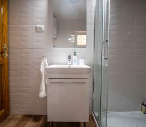 Sorgenfrei two-bedroom apartment in Rovinj Old Town