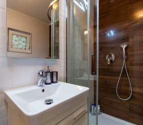 Sorgenfrei two-bedroom apartment in Rovinj Old Town