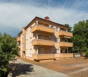 Apartment Beni with terrace in Medulin
