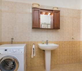 Bellissima villa in pietra con piscina al riscaldamento