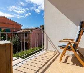 One-bedroom apartment ALBIS with balcony and parking in Rovinj