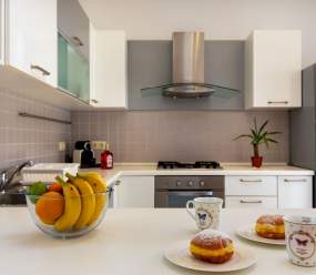One-bedroom apartment ALBIS with balcony and parking in Rovinj