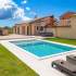 Villa Jessica with pool and hydromassage, garden, BBQ
