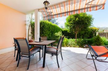 Olea Magica / 2B Apt Buza with garden