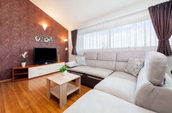 Olea Magica / 2B Apt Bianchera with terrace