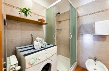 Olea Magica / 2B Apt Bianchera with terrace