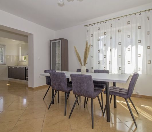 Three bedroom app with terrace in Rovinj